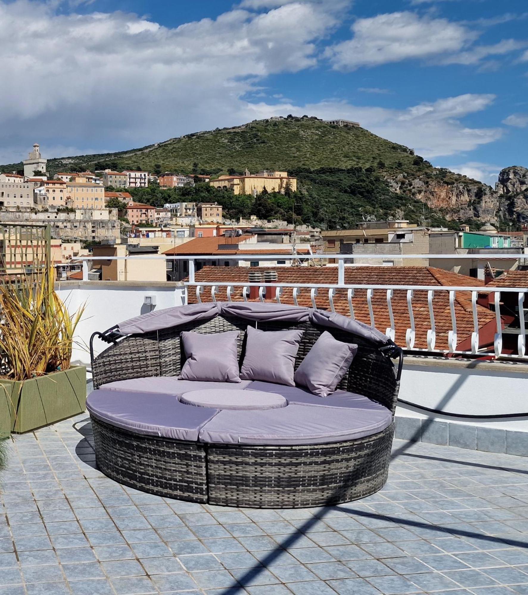 Tower Apartments Terracina Eksteriør bilde